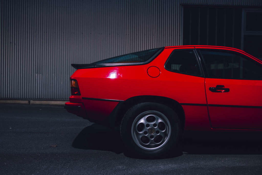 Porsche 924 S side profile Fiegenschuh