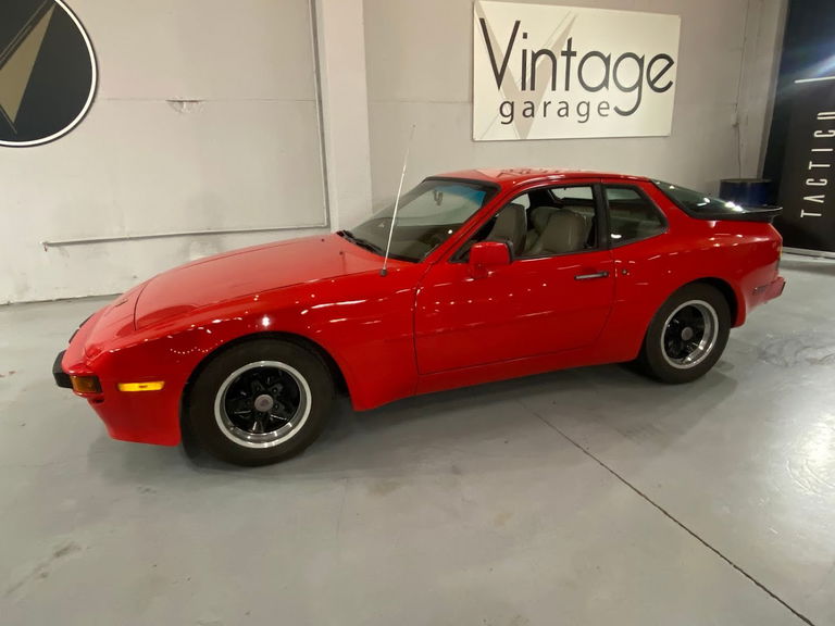 Porsche 944 Coupé