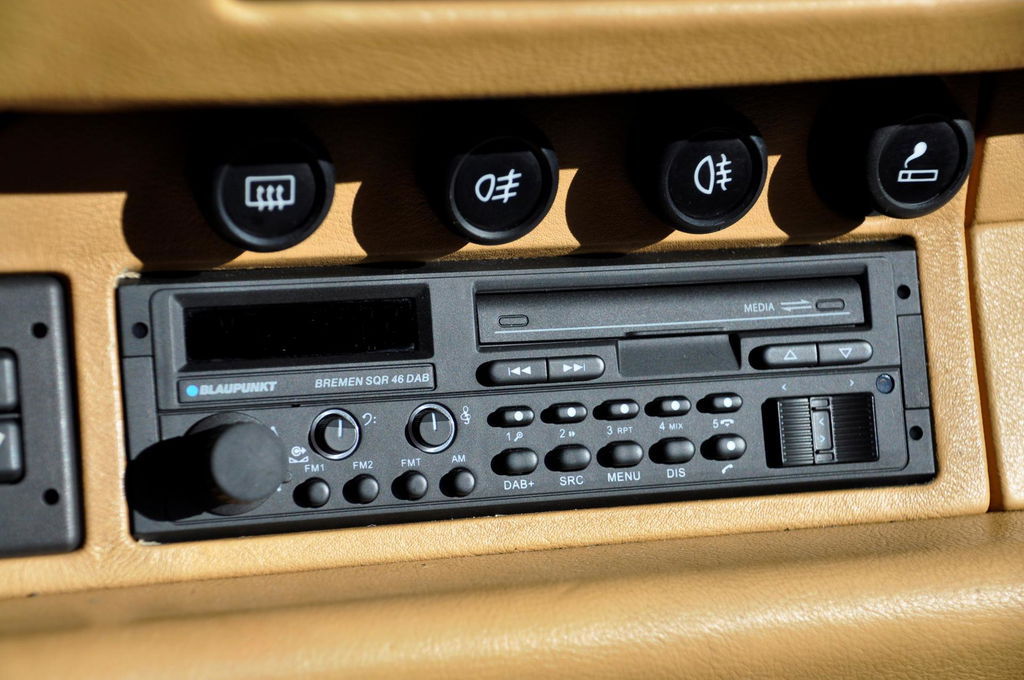 Porsche 964 Carrera 4