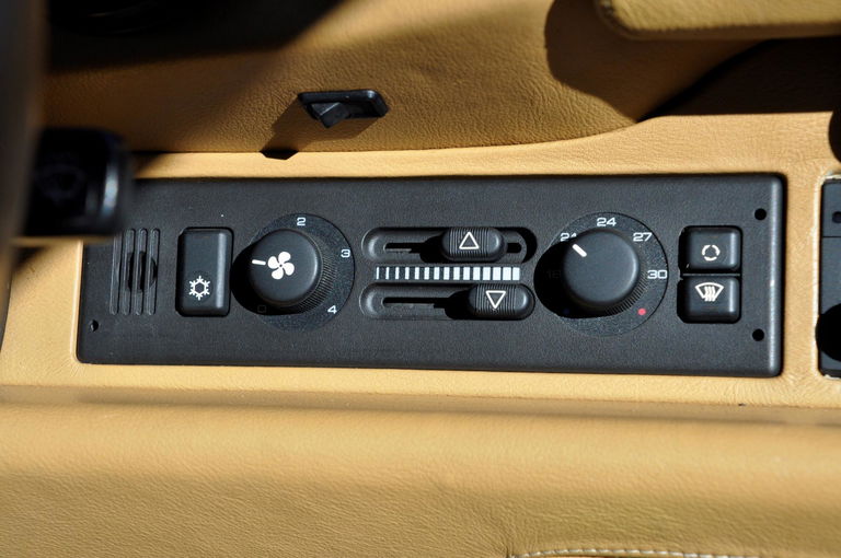 Porsche 964 Carrera 4