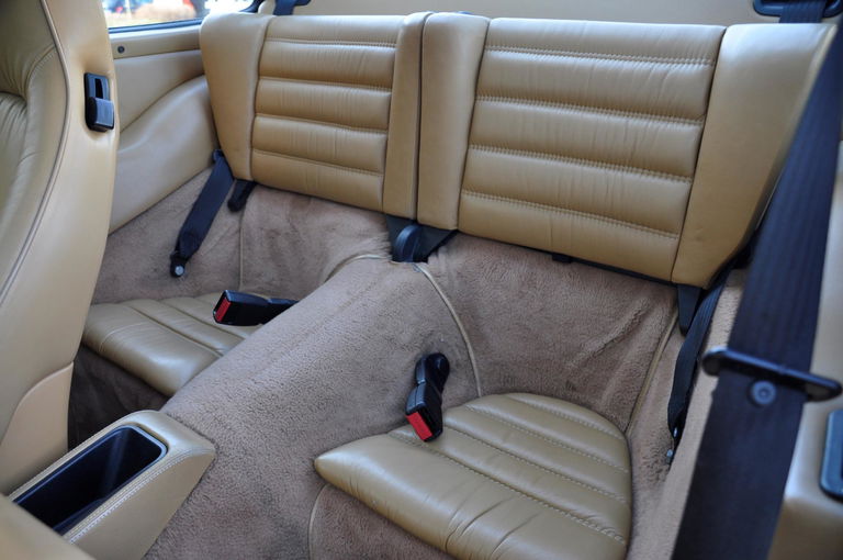 Porsche 964 Carrera 4