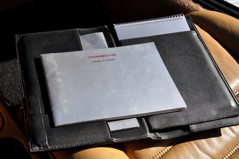 Porsche 964 Carrera 4