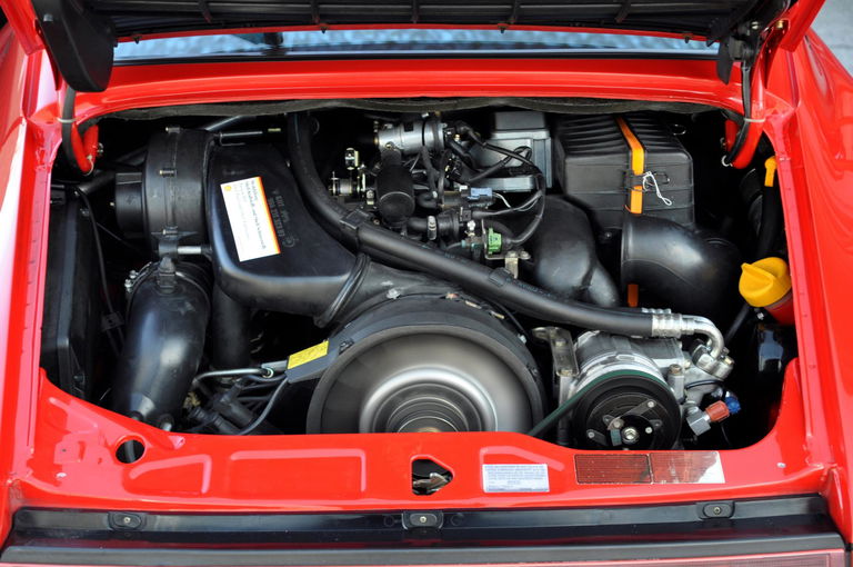 Porsche 964 Carrera 4