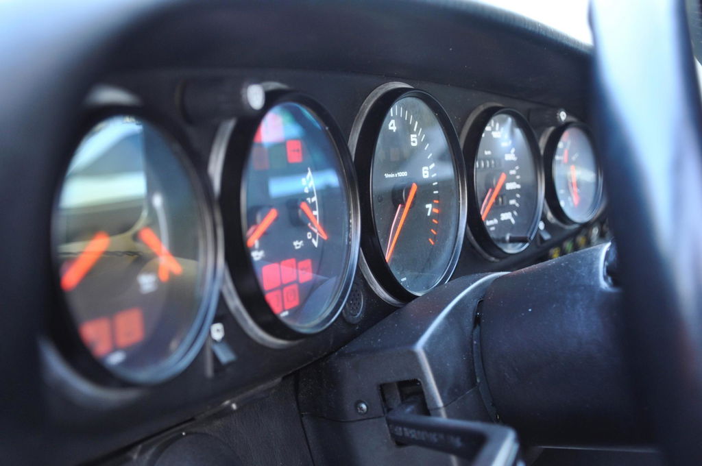 Porsche 964 Carrera 4