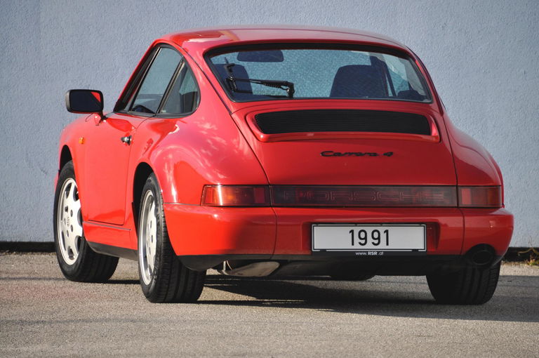 Porsche 964 Carrera 4