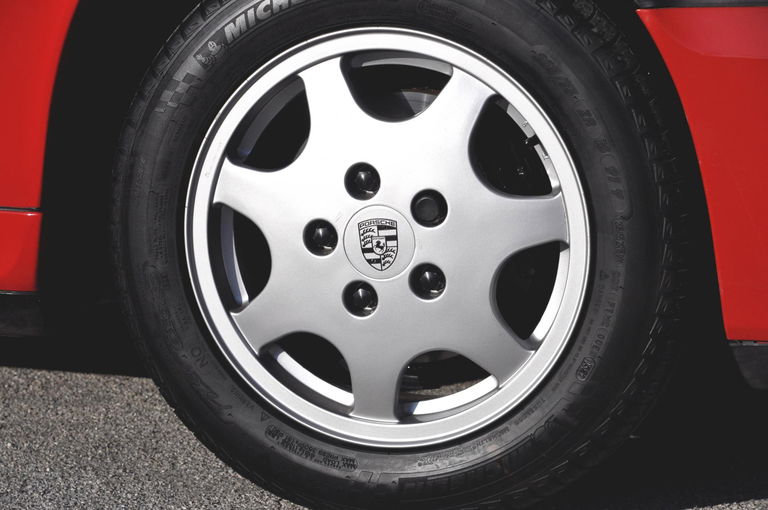 Porsche 964 Carrera 4