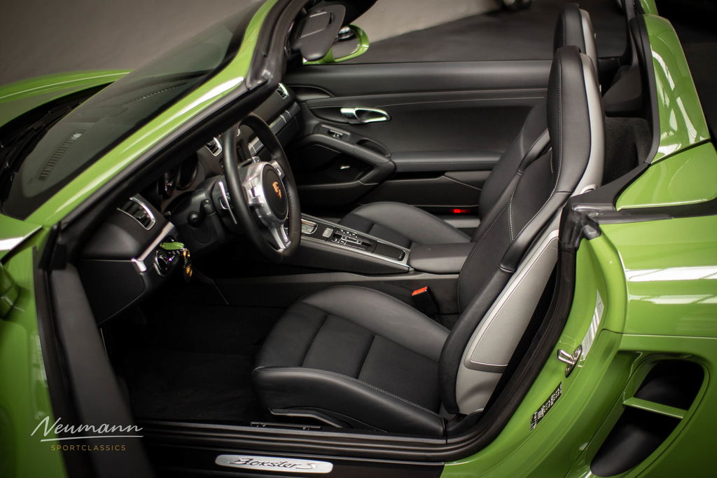 Porsche 981 Boxster S