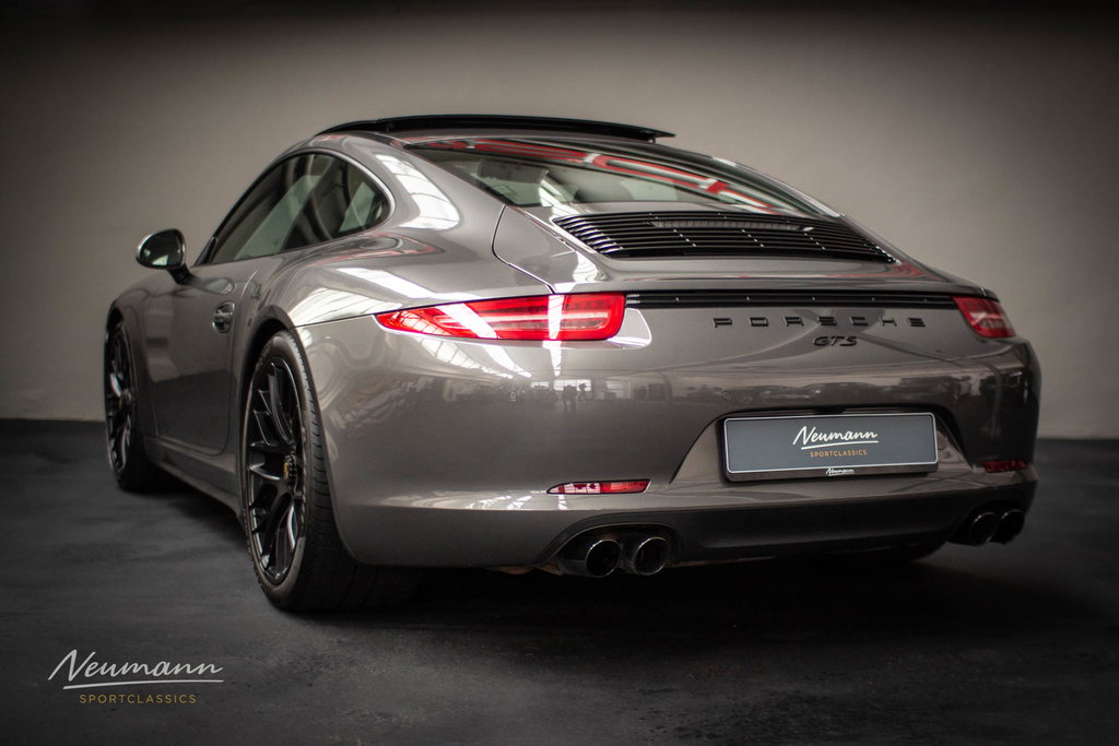 Porsche 991 Carrera GTS
