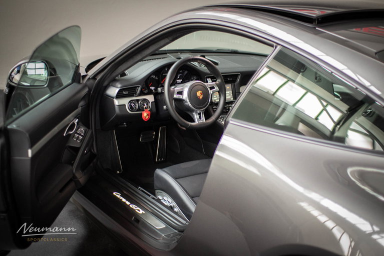 Porsche 991 Carrera GTS