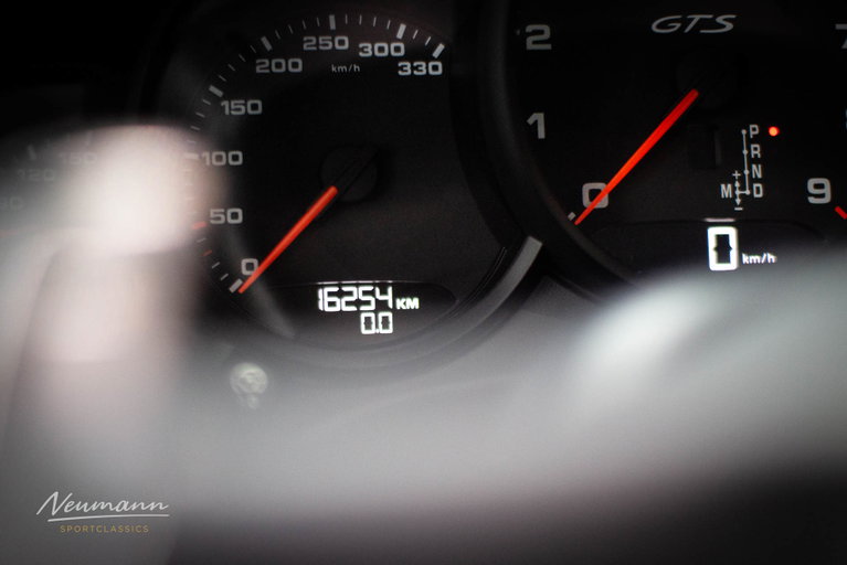 Porsche 991 Carrera GTS