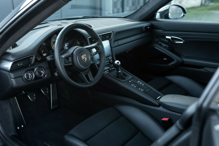 Porsche 991 GT3 Touring