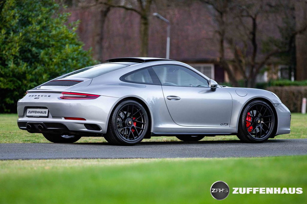 Porsche 991.2 Carrera GTS