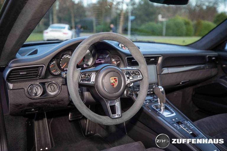 Porsche 991.2 Carrera GTS