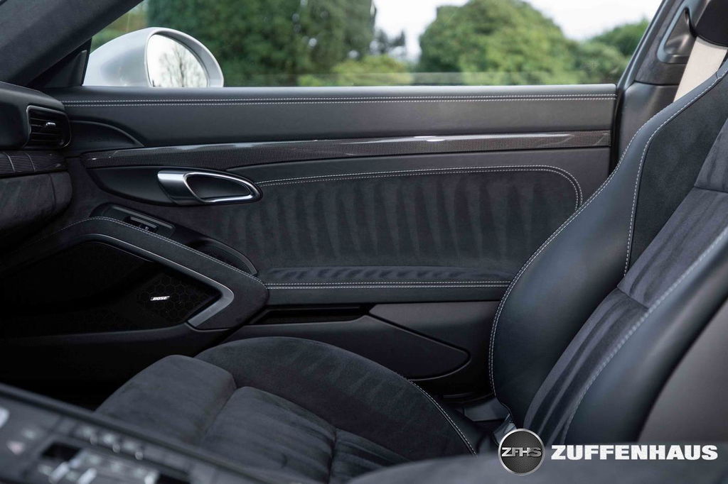 Porsche 991.2 Carrera GTS