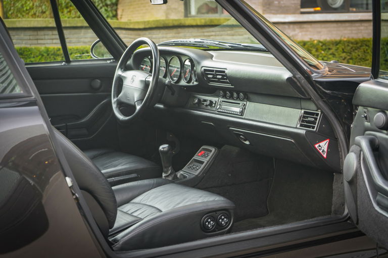 Porsche 993 Carrera 4S