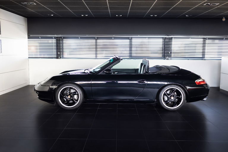 Porsche 996 Carrera 4