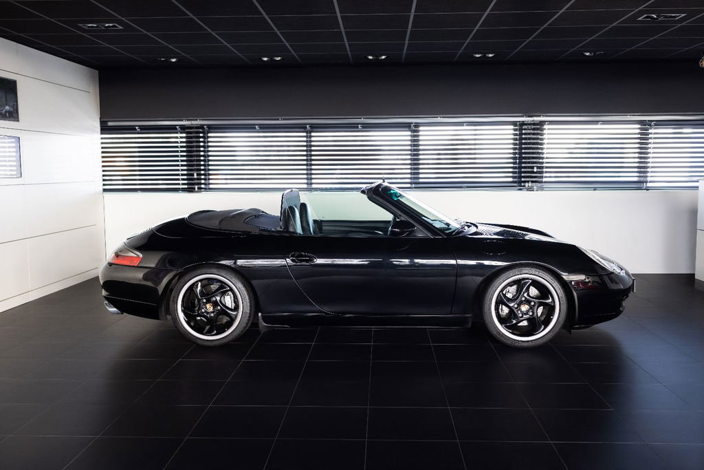Porsche 996 Carrera 4