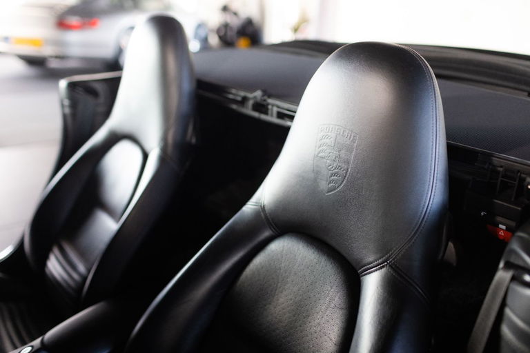 Porsche 996 Carrera 4