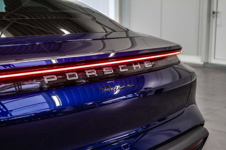 Porsche Taycan