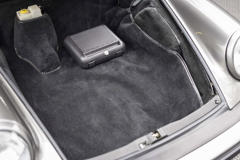 Porsche 911 Carrera 3.2 Supersport