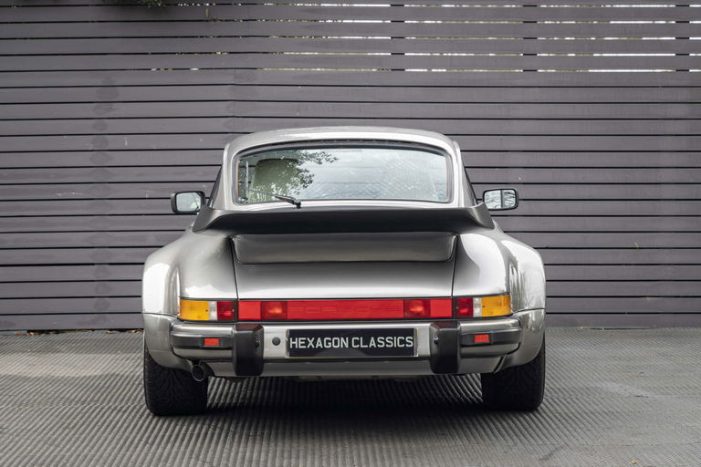 Porsche 911 Carrera 3.2 Supersport