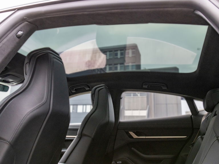 Porsche Taycan Turbo