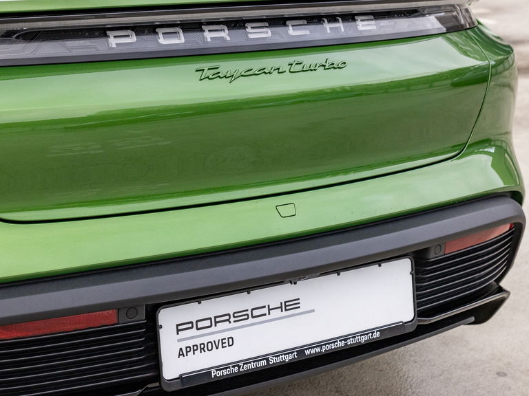 Porsche Taycan Turbo