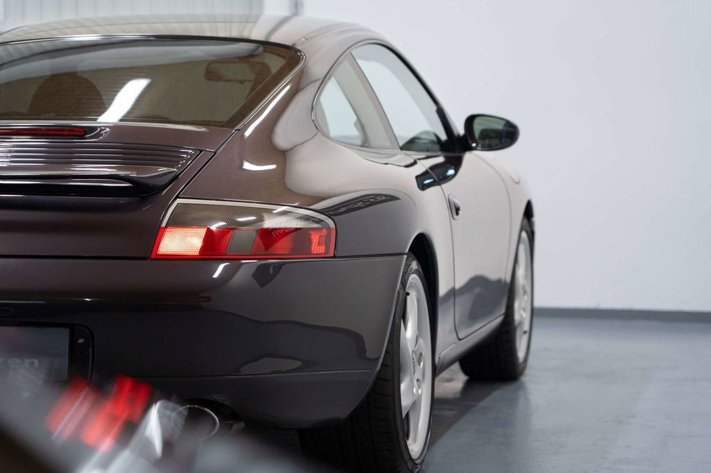 Porsche 996 Carrera
