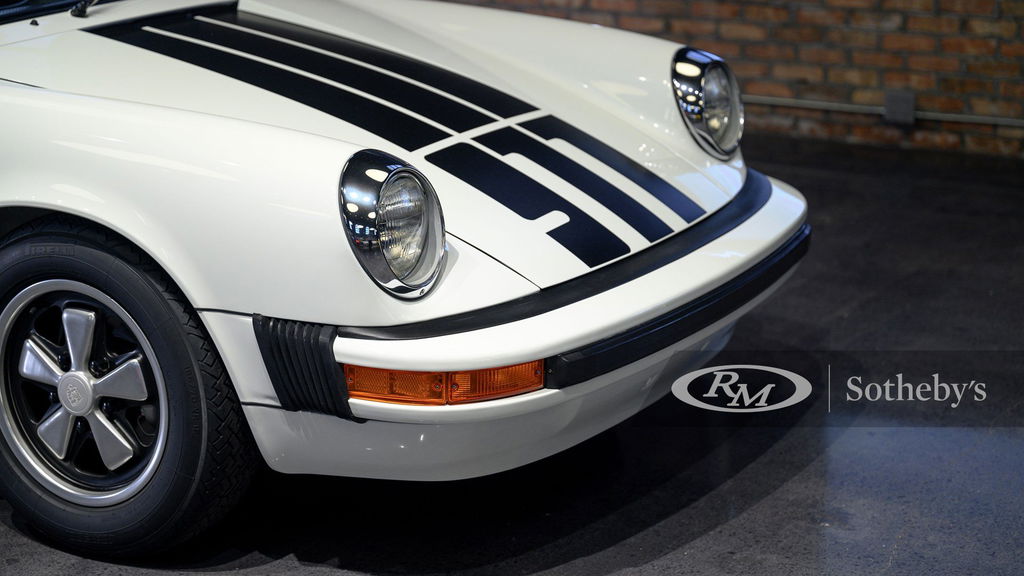 Porsche 911 Carrera (US)