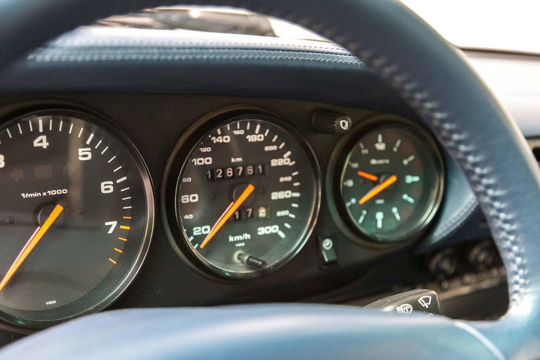 Porsche 993 Carrera 4