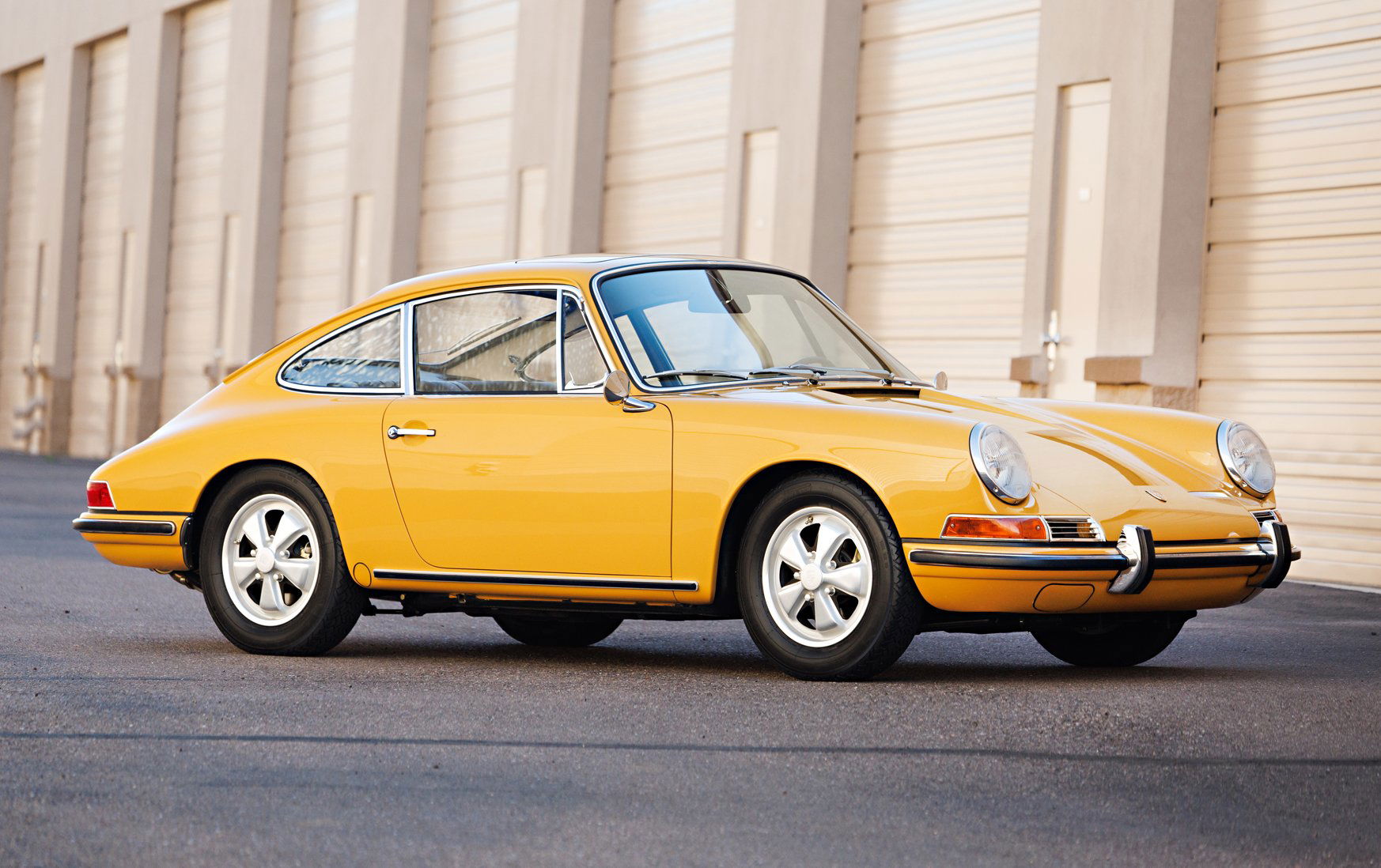 Porsche 911 S 1967 - elferspot.com - Marketplace for Porsche Sports Cars