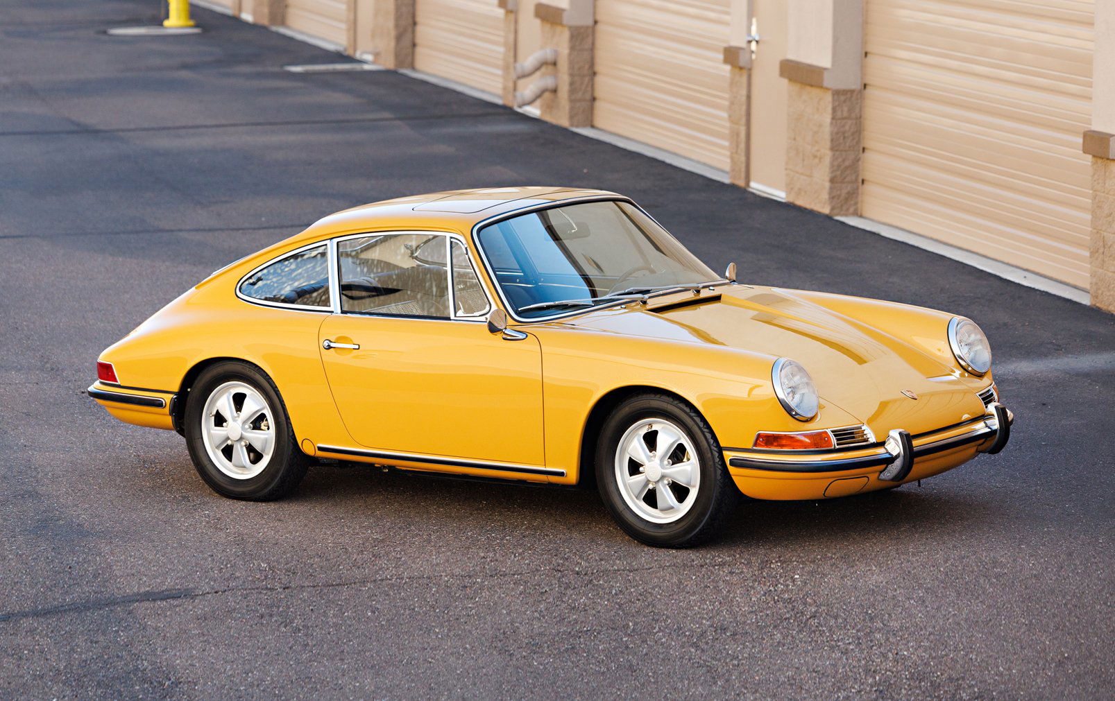 Porsche 911 S 1967 - elferspot.com - Marketplace for Porsche Sports Cars