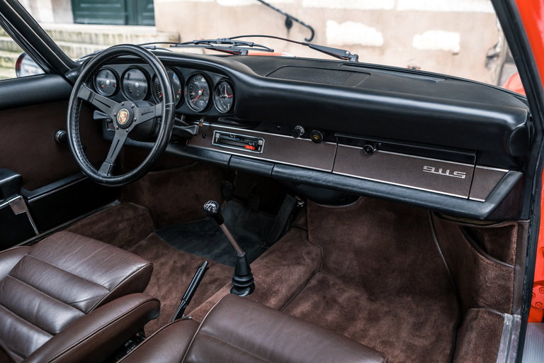 Porsche 911 S (F-Modell)