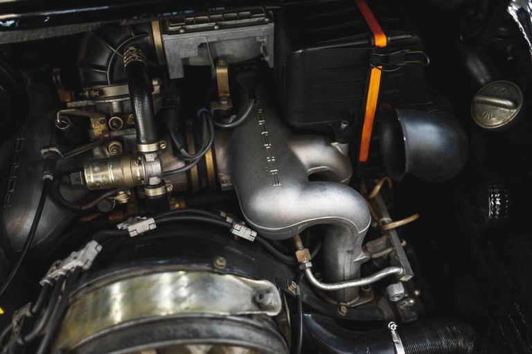 Porsche 911 Carrera 3.2 (US)