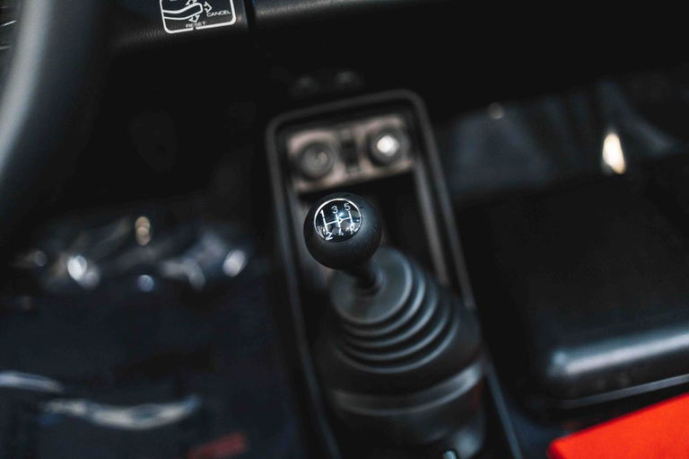 Porsche 911 Carrera 3.2 (US)