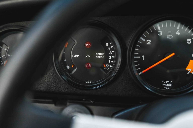 Porsche 911 Carrera 3.2 (US)