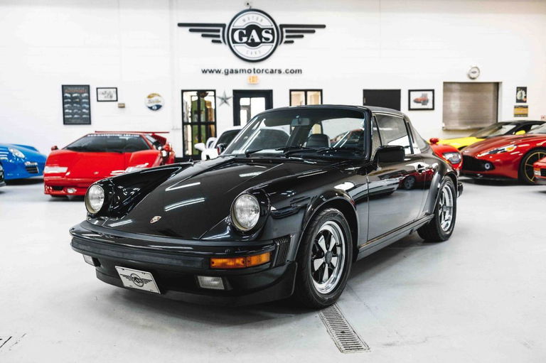 Porsche 911 Carrera 3.2 (US)
