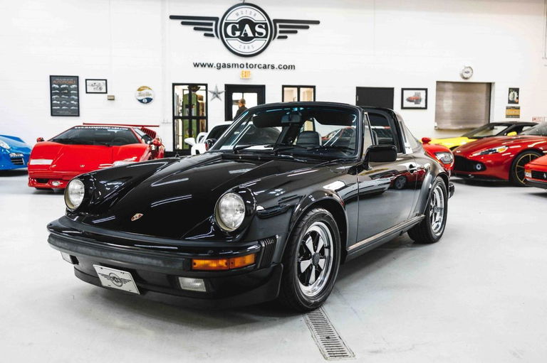 Porsche 911 Carrera 3.2 (US)