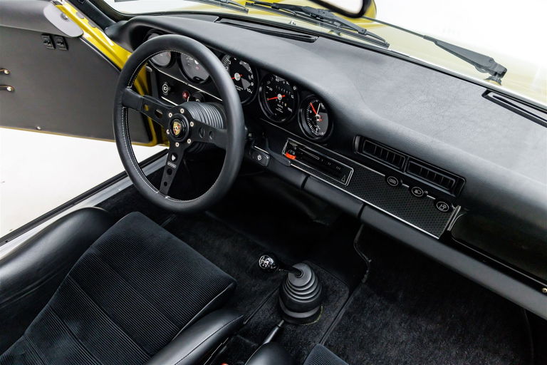 Porsche 911 Backdate