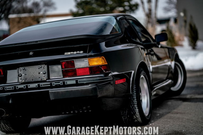 Porsche 944 Coupé