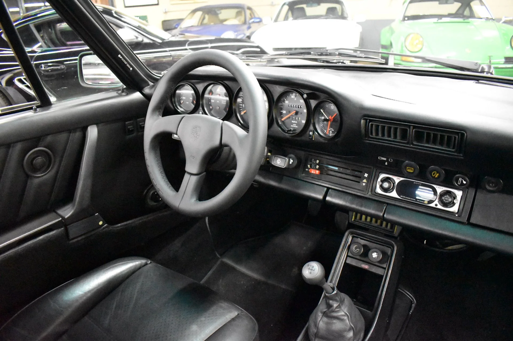 Porsche 911 Turbo 3.3