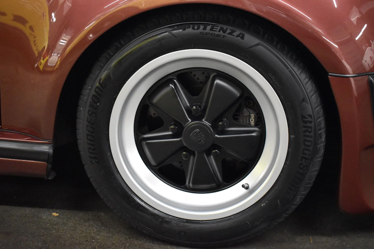 Porsche 911 Turbo 3.3