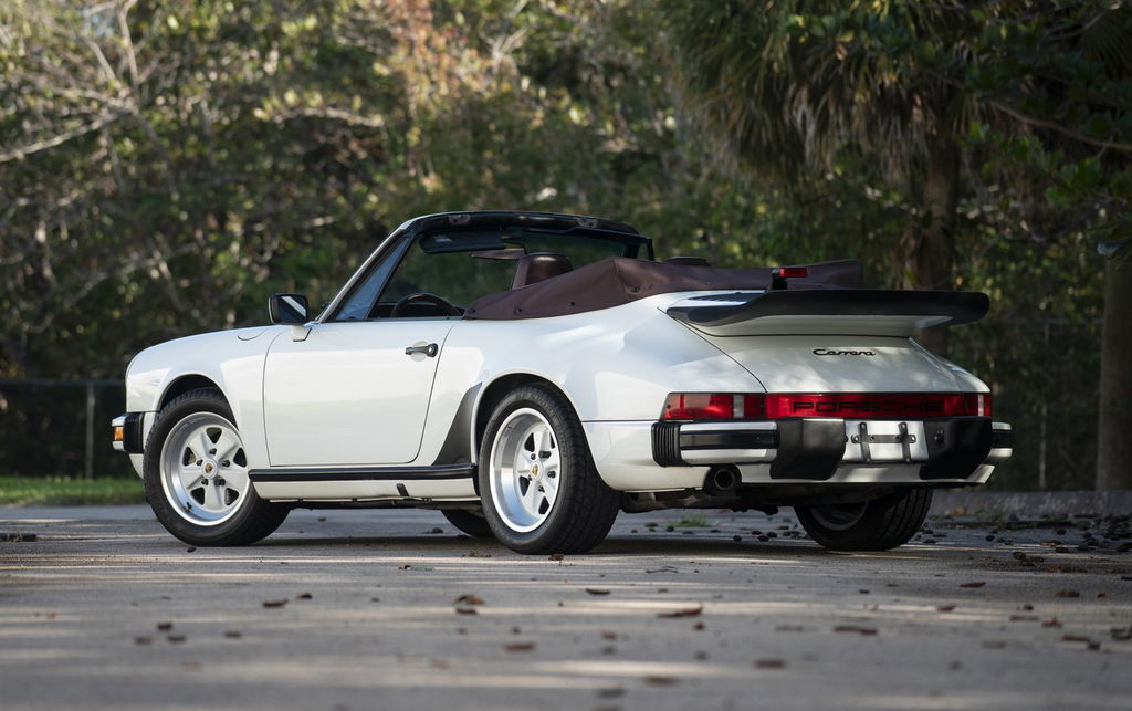 Porsche 911 Carrera 3.2 (US)