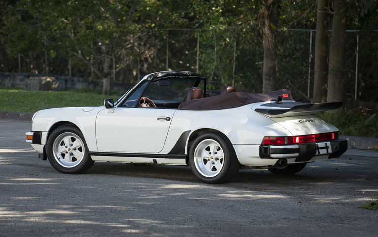 Porsche 911 Carrera 3.2 (US)