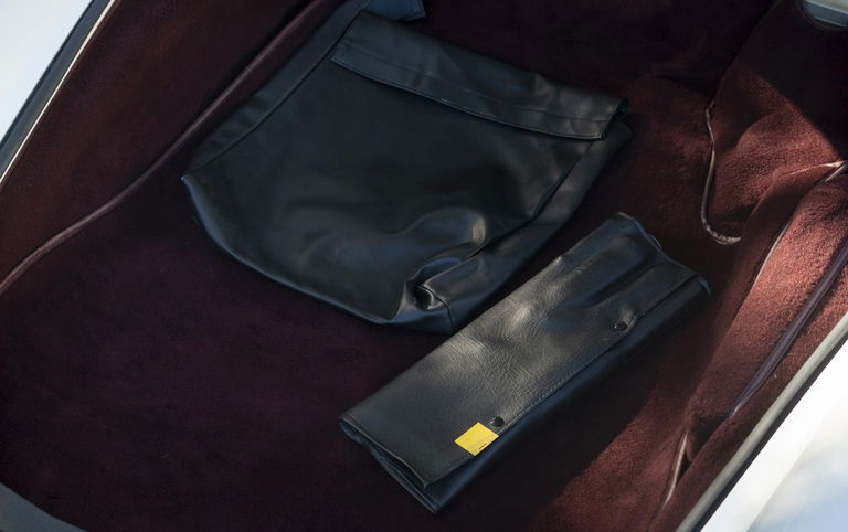 Porsche 911 Carrera 3.2 (US)