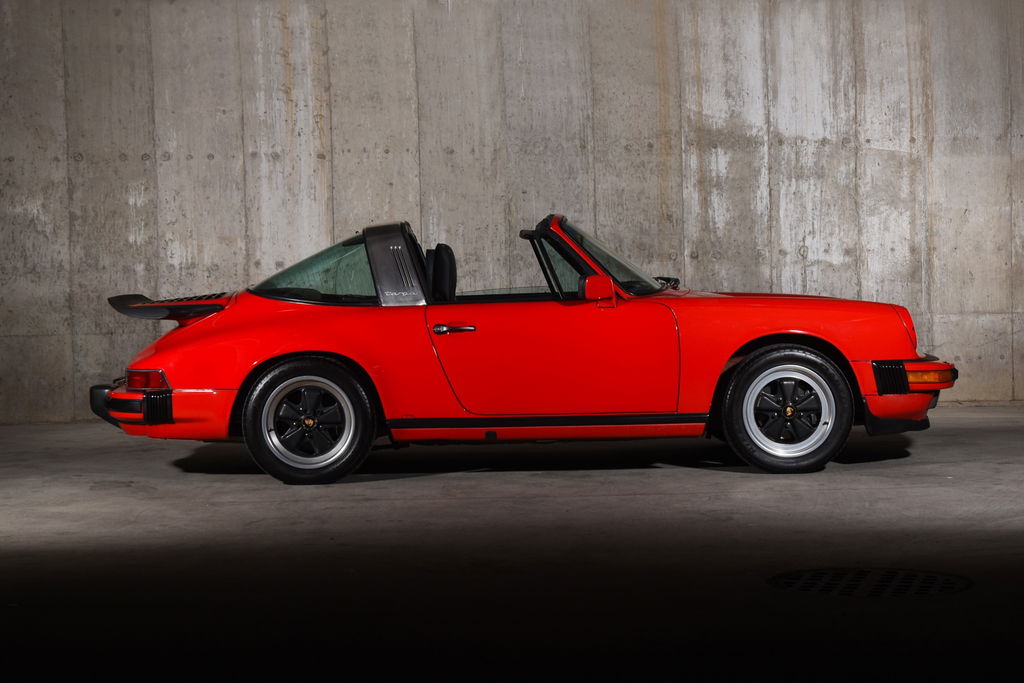 Porsche 911 Carrera 3.2 (US)