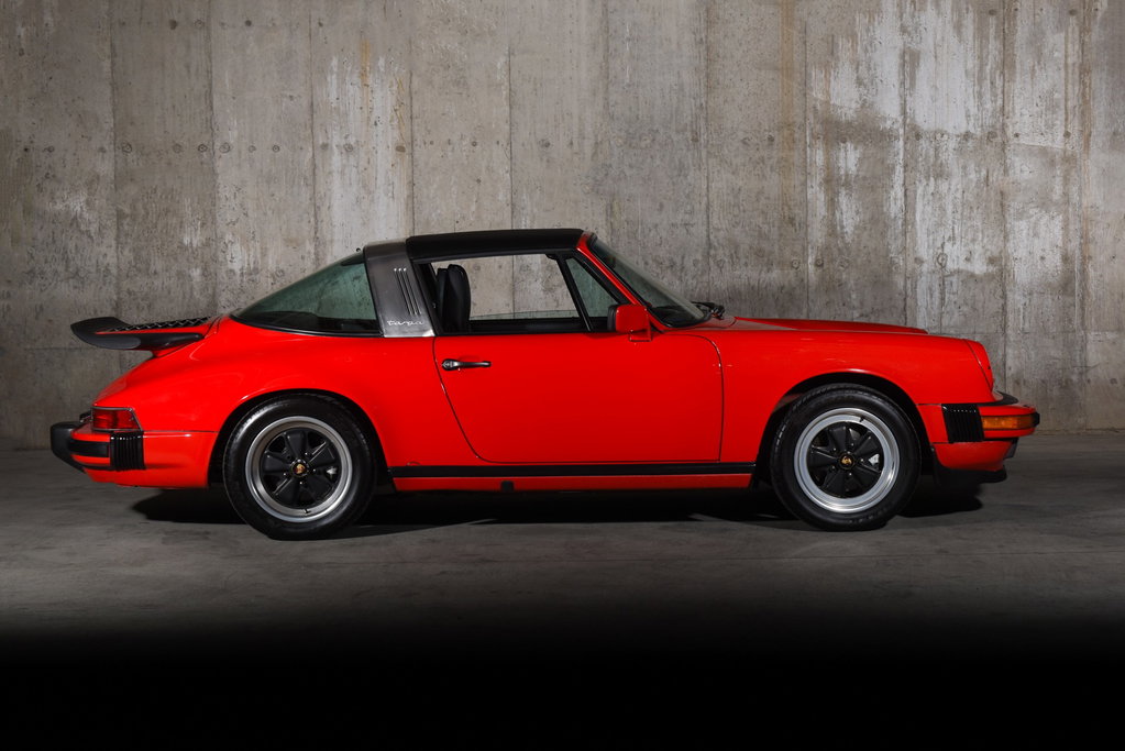 Porsche 911 Carrera 3.2 (US)