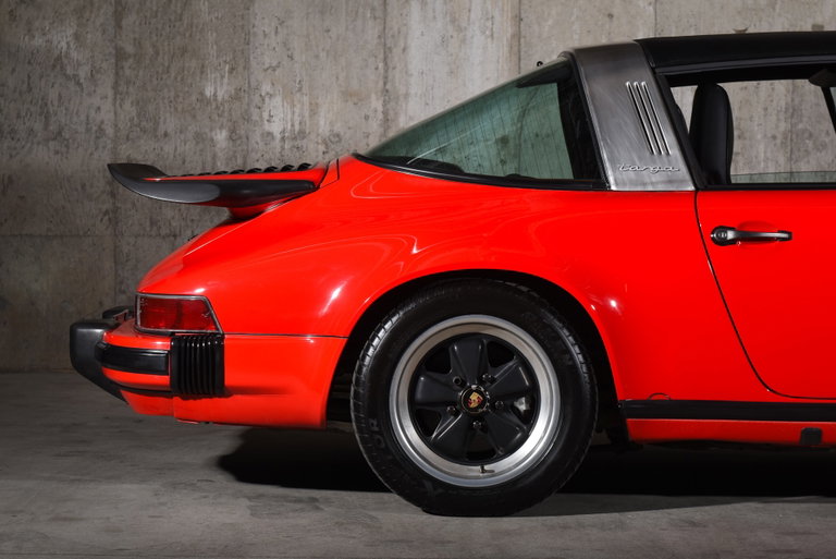 Porsche 911 Carrera 3.2 (US)