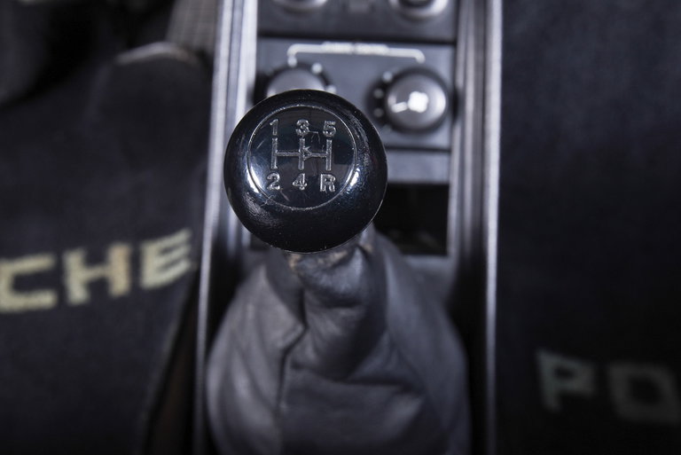 Porsche 911 Carrera 3.2 (US)