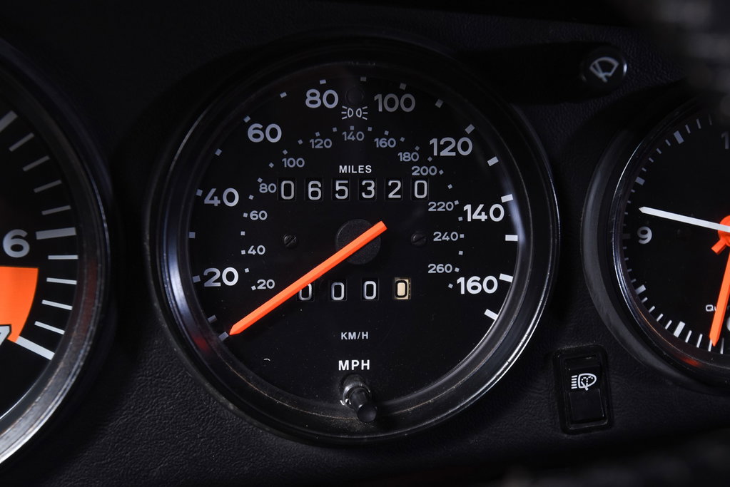 Porsche 911 Carrera 3.2 (US)